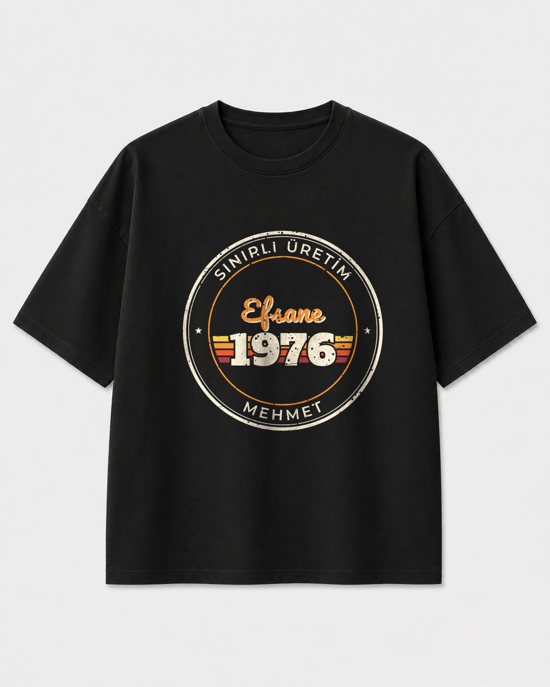 Efsane 1976 yuvarlak rozet tasarımlı kişiye özel siyah oversize tişört